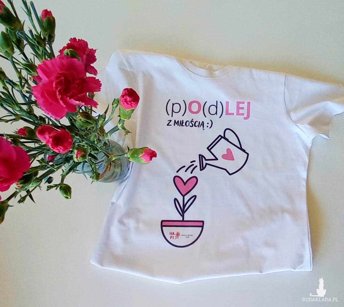 Koszulka T-shirt damski "podlej z miłością". Idealny prezent na dzień Mamy